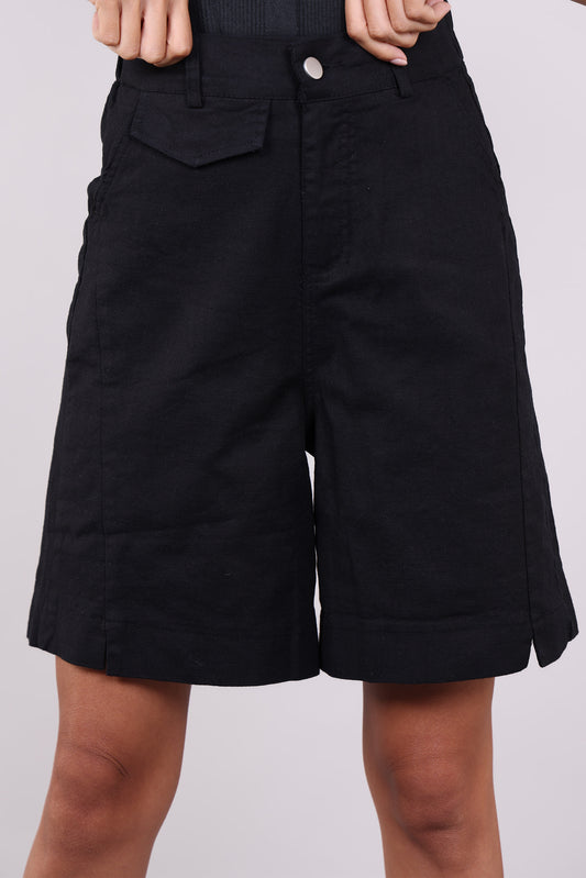 HIGH-WAISTED BERMUDA SHORTS