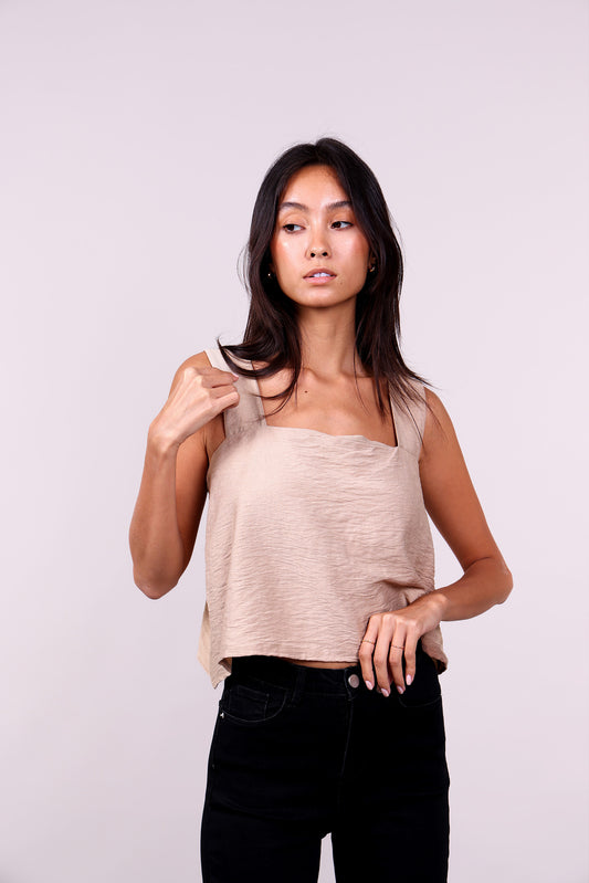 LINEN SQUARED-NECK TOP
