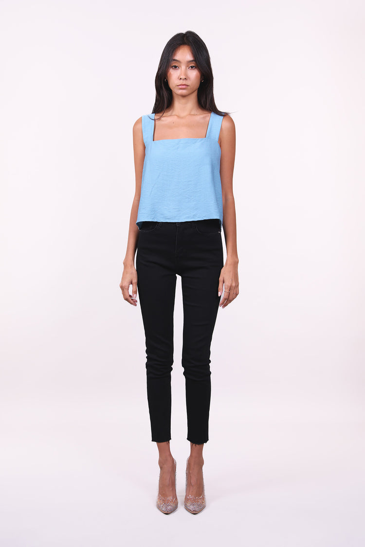 LINEN SQUARED-NECK TOP