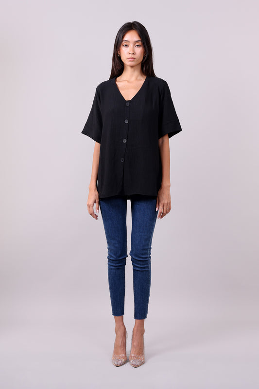 BUTTON-DOWN BLOUSE