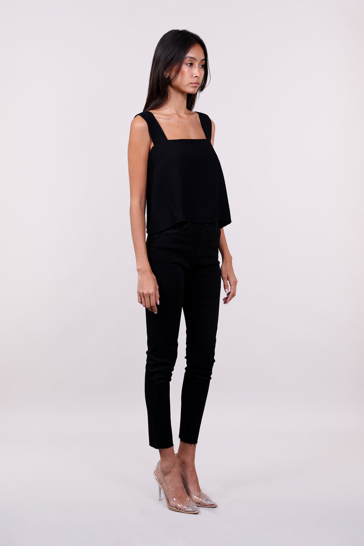 LINEN SQUARED-NECK TOP