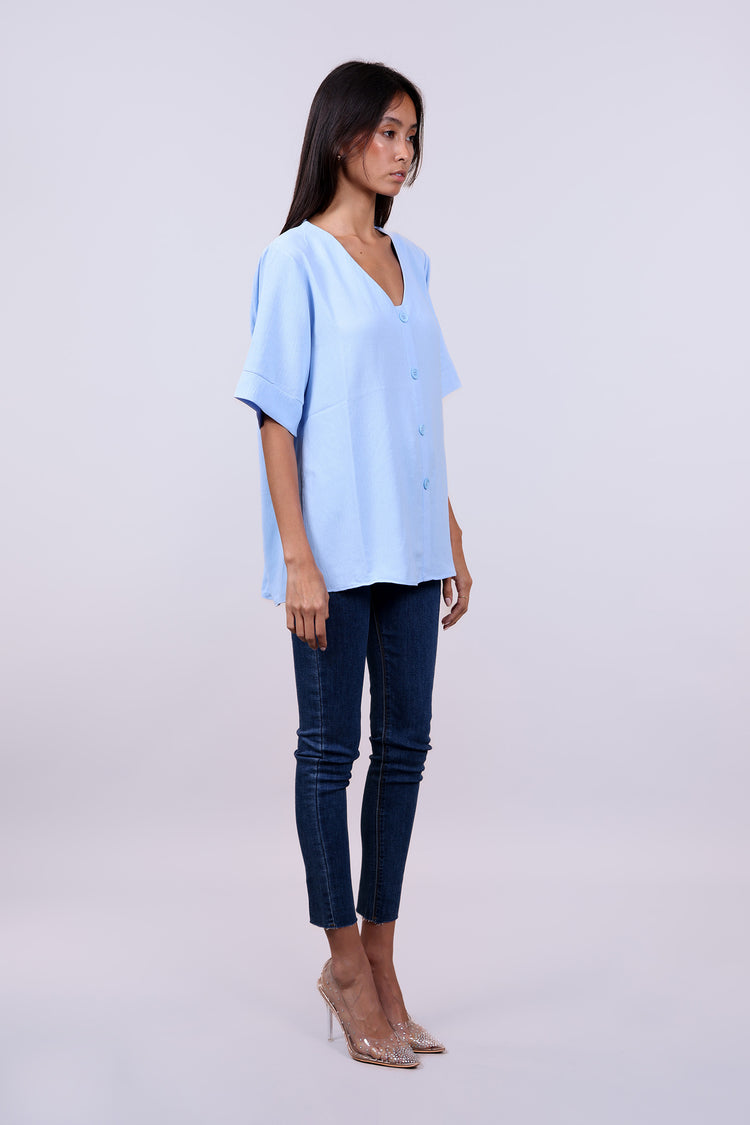 BUTTON-DOWN BLOUSE